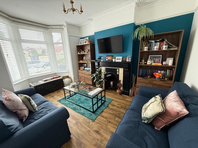 Double room in beautiful Southsea home  Main Photo