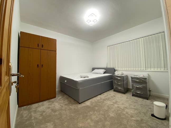 Double room to let Main Photo