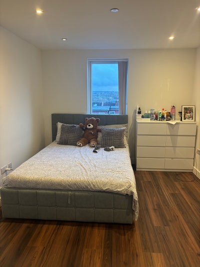 EN- Suite double room  Main Photo