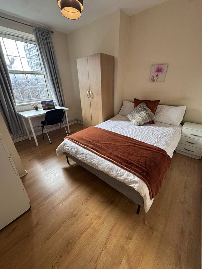 Double Room available in Elephant and Castle Main Photo