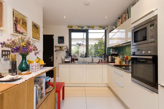 Double Room in London Fields Townhouse  Main Photo