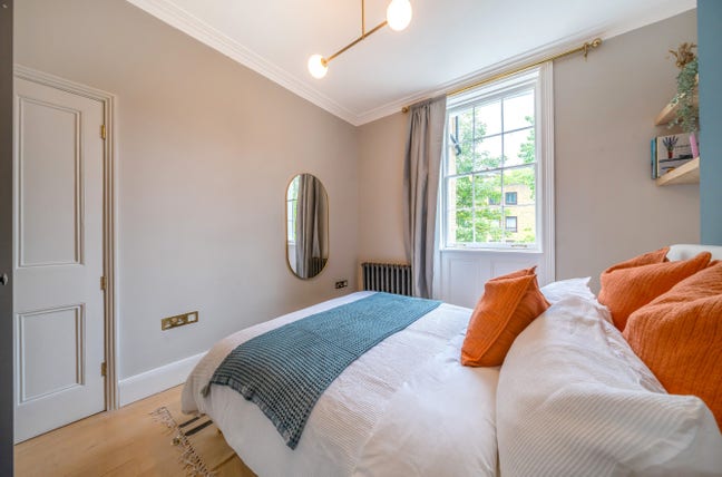 🌟 Lovely Double Room near King’s Cross  Main Photo