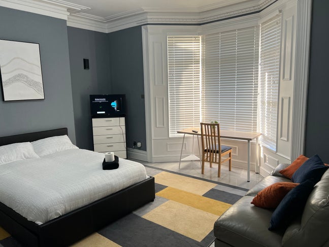 Short Stays and Flexible Long Stays Main Photo