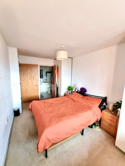 Short Term Double Room Ensuite  Main Photo