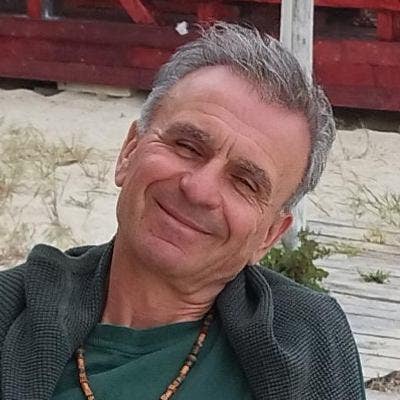 Single male looking for a room Main Photo