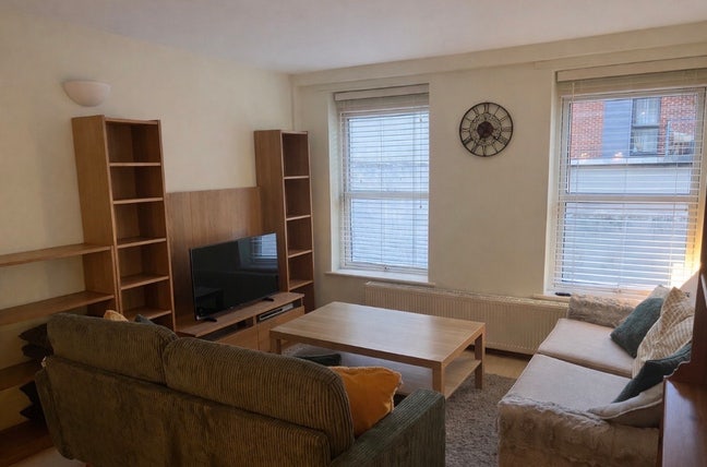 Private 2-bed apartment - Brick Lane  Main Photo