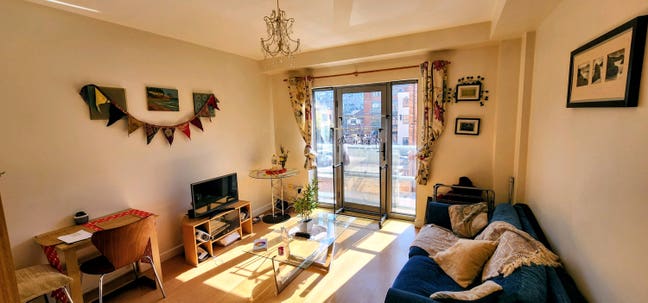 Room in city centre &pound;675 pcm incl. bills & parking Main Photo