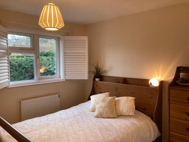 Large Double Room – Monday to Friday – Kenilworth Main Photo