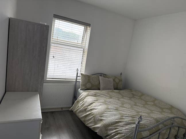 En-suite double room Main Photo