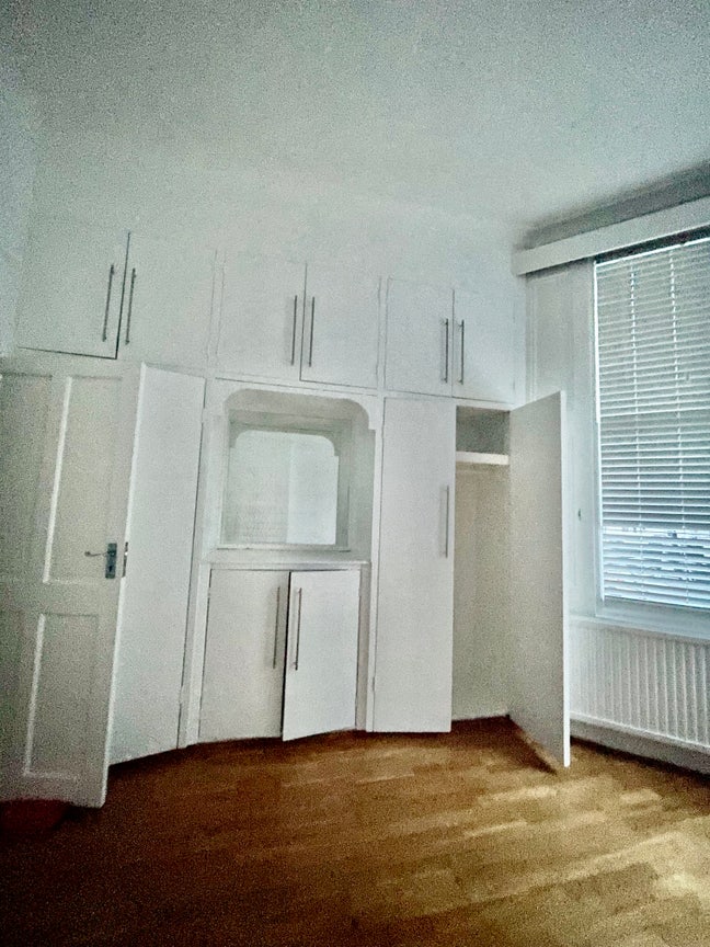 Double room in 2-bed flat Kensington Olympia Main Photo