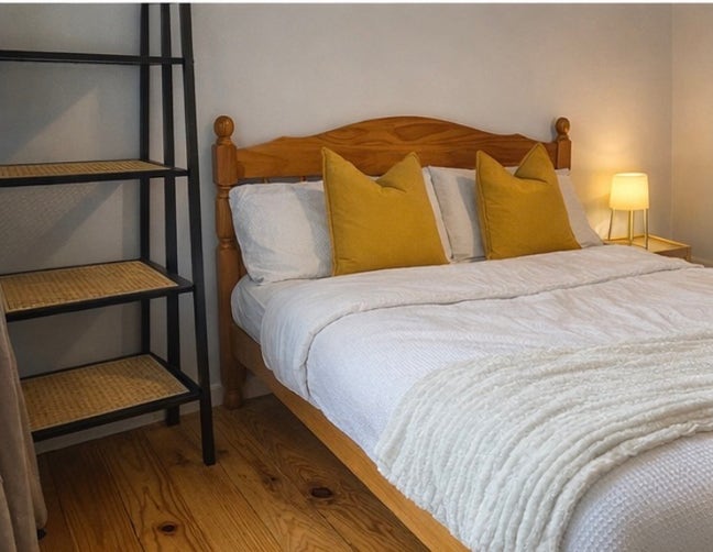 Double room in city centre includes all bills  Main Photo