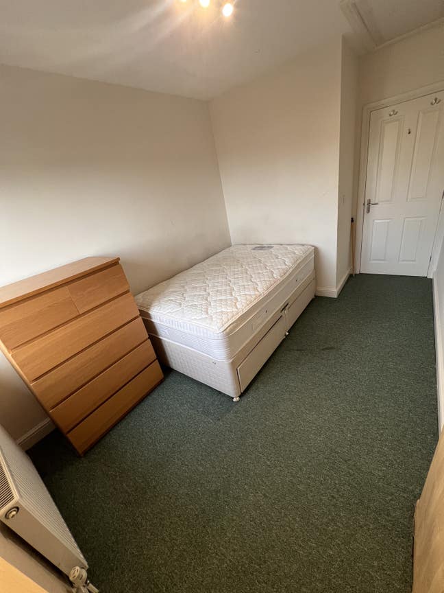 Whitchurch House Share – Great Location Main Photo