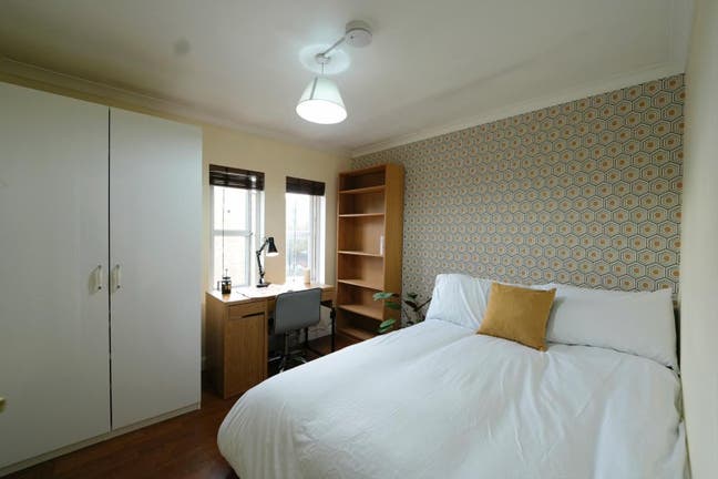 Detached House + Garden | London Bridge Area! Main Photo