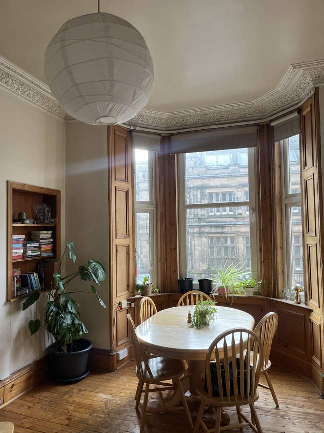 Flatmate wanted for spacious room in Leith Main Photo