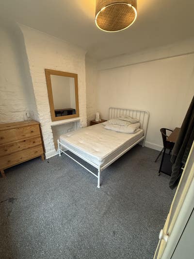 Tenancy Takeover No Rent Till March 26Th Main Photo