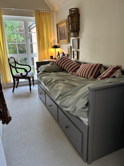 Single Room in Popular Rural Village Main Photo