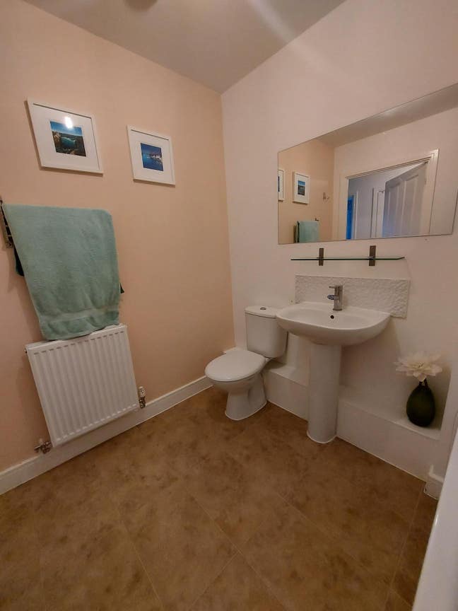 Furnished double room RM8 Main Photo