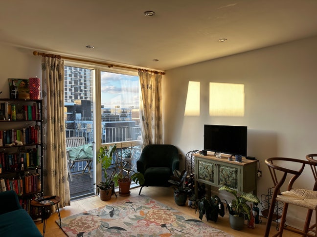 Room in De Beauvoir by Regents Canal Main Photo