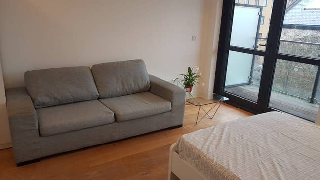 Canary Wharf** Big-Clean-Bright Double B + Balcony Main Photo