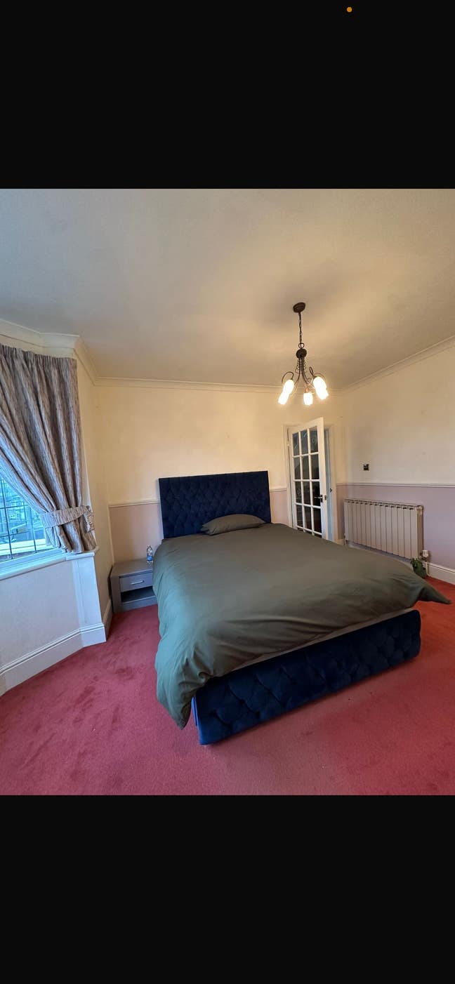 Double rooms available – viewings welcome Main Photo