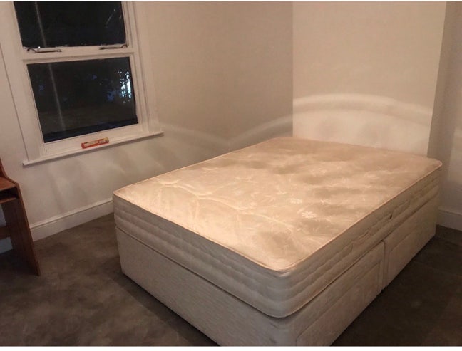 Double room in Kingston KT2 6 RH Main Photo