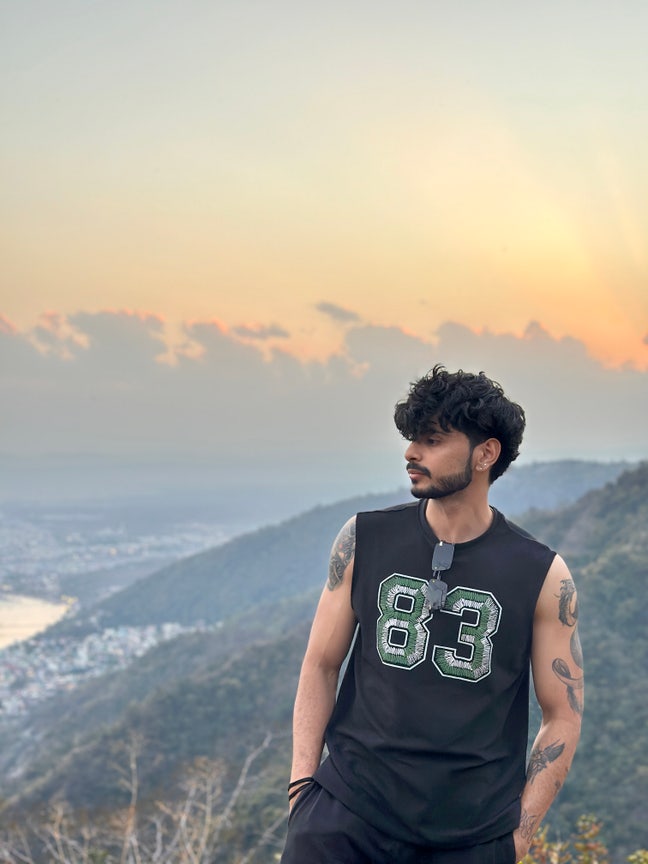 Postgraduate student seeking a quiet, affordable r Main Photo