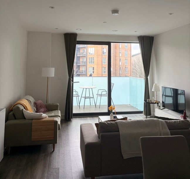 Two spacious double rooms in modern apartment Main Photo