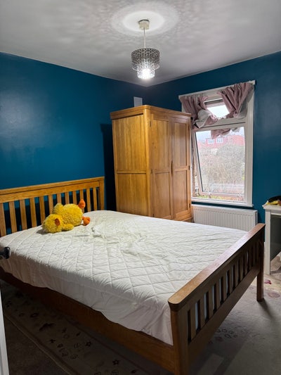 Double Bedroom  Main Photo