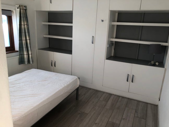 West London - Ealing Area 29/02/2026 Main Photo