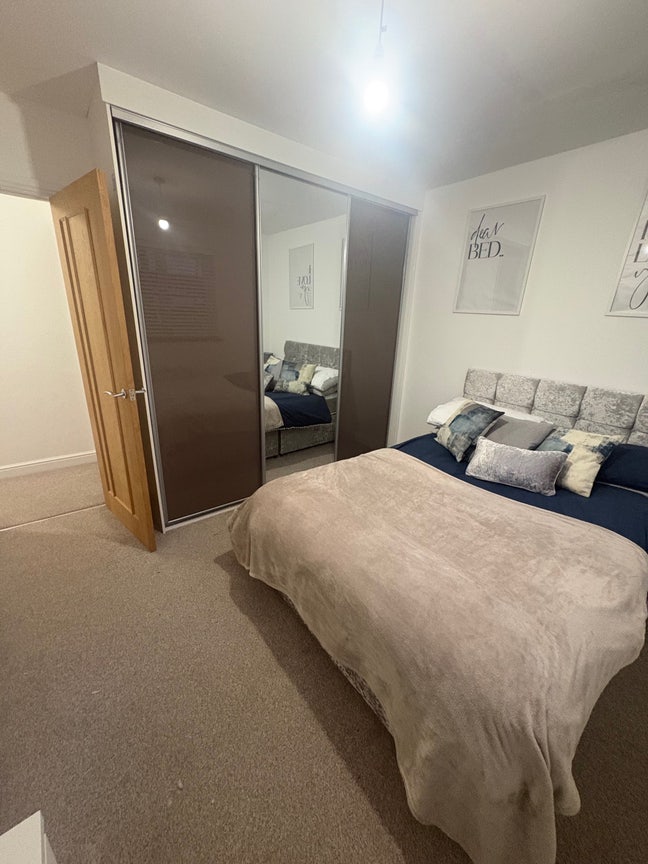 Contractor accommodation  Main Photo