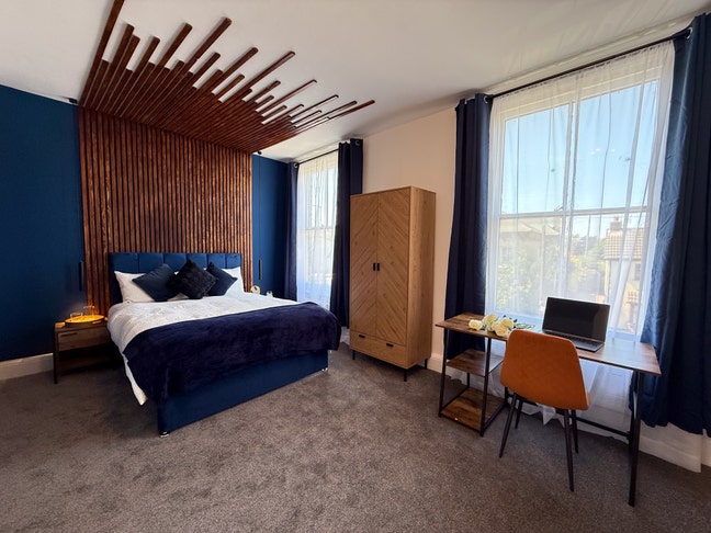 ❗Coming in April Brand New Rooms - Boston❗ Main Photo