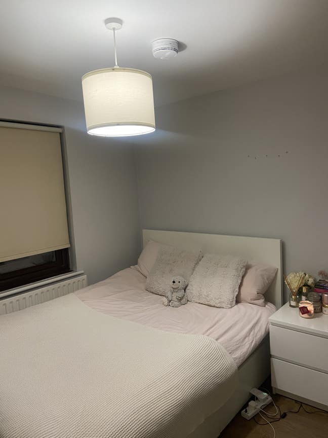 En-Suite in Friendly Houseshare- 5 mins from CW  Main Photo