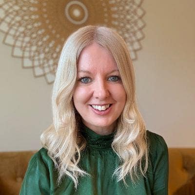 Professional woman seeking peaceful Clifton lodgin Main Photo