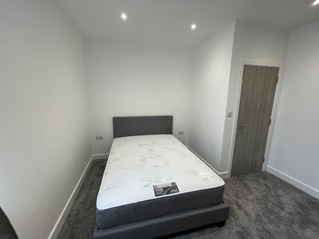 Double Room in Luxury House 10Mins from Thameslink Main Photo