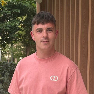 Professional Male seeks a double room Main Photo