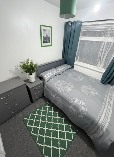 Rooms to let 50 pcm must be receiving benefits  Main Photo