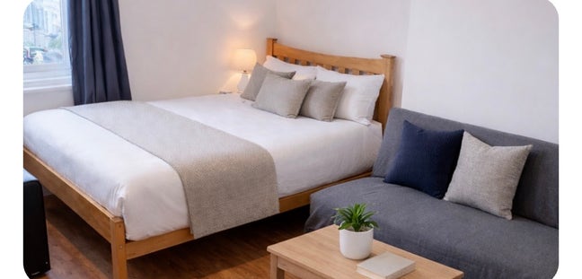 Modern Rooms with Kitchenettes-  Eastbourne Staion Main Photo