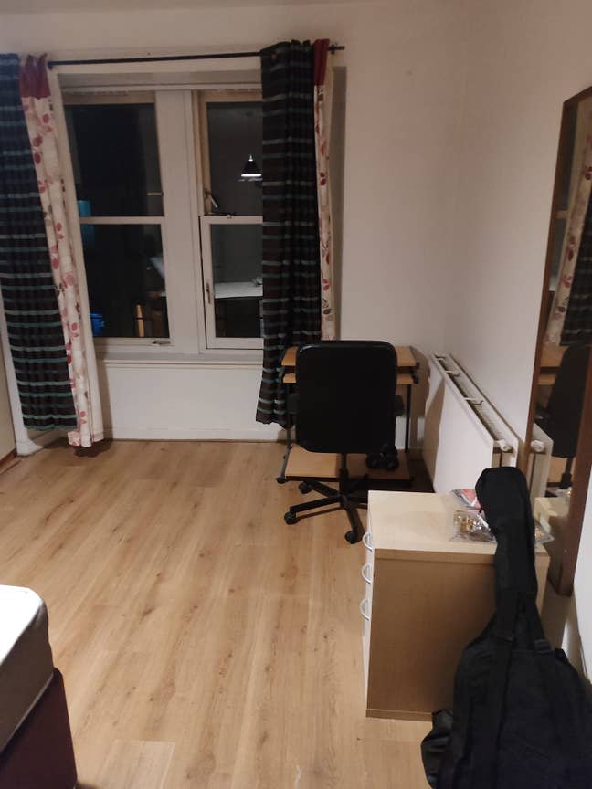 Room with own keys totally private to rent  Main Photo