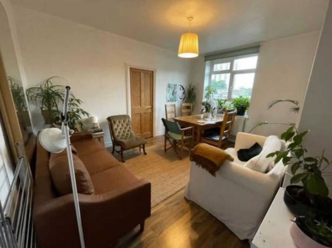 Double Room - Available April - Homerton Main Photo