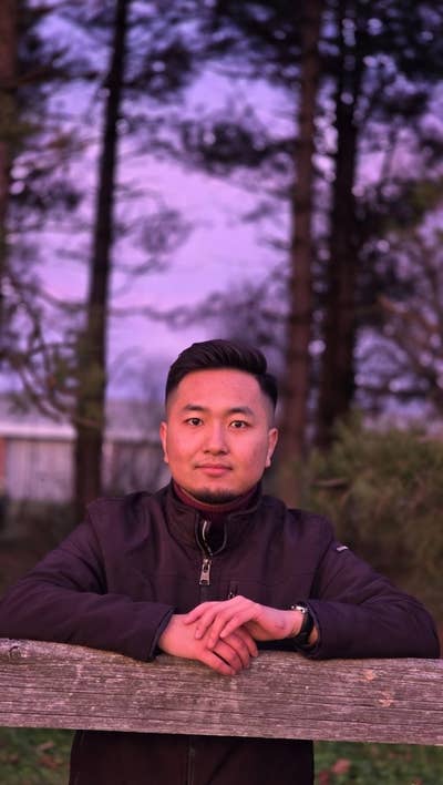 Working Professional Looking for a Room Main Photo