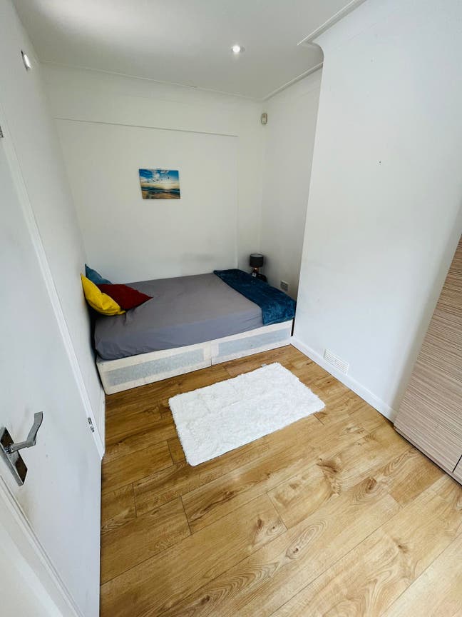 ⚡ Cheap Room by Streatham Common Main Photo