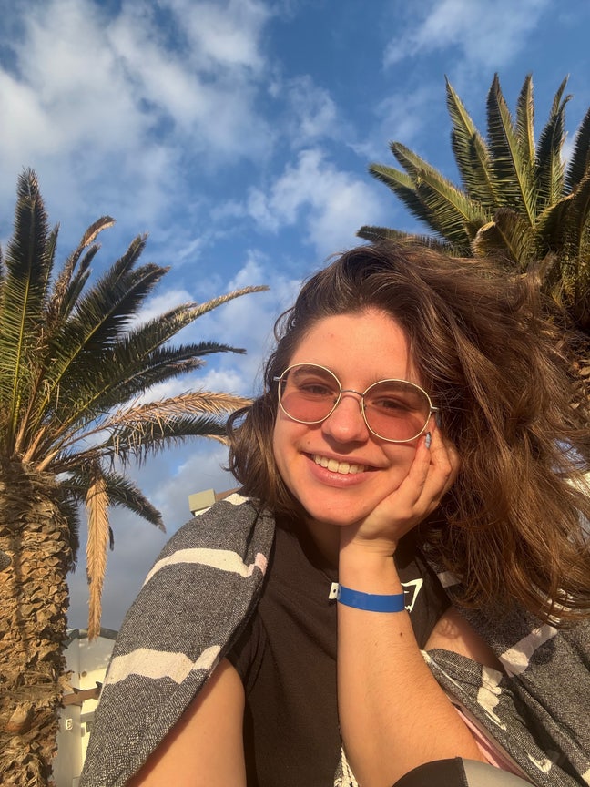 Looking for a room in zone 1 or 2 Main Photo