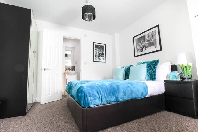 Zero Deposit 🚫💰 Relaxed & Friendly Home Main Photo