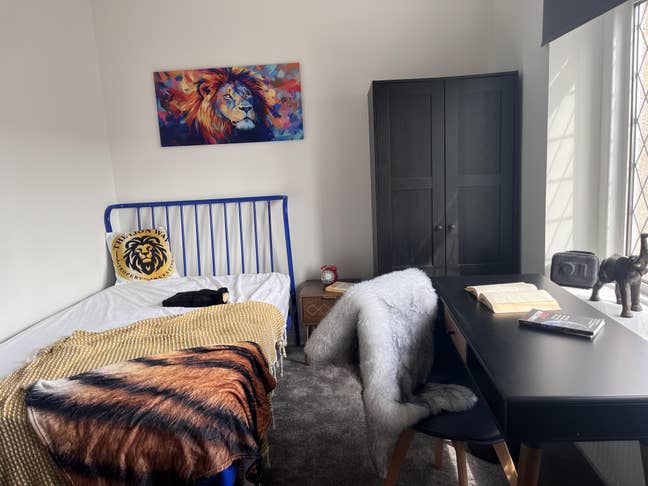  Double  room  with  ensuite-  BS16  Main Photo