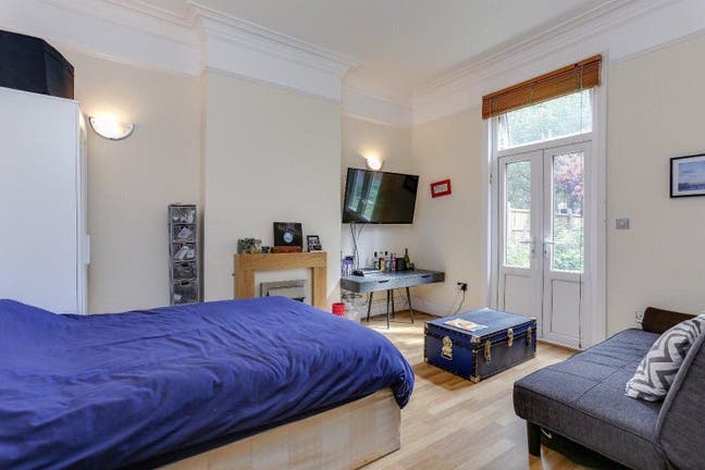 2 rooms in the same property / Ealing Common Main Photo