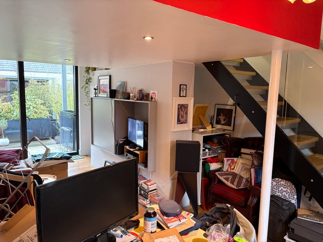 Cozy room in friendly international flat-share Main Photo