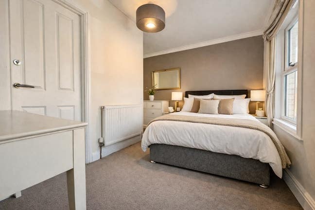 🔑 x2 Rooms Available! West Reading Station  Main Photo