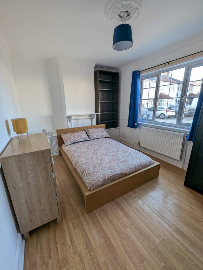 🌳 Spacious Double Room In Garden House Main Photo