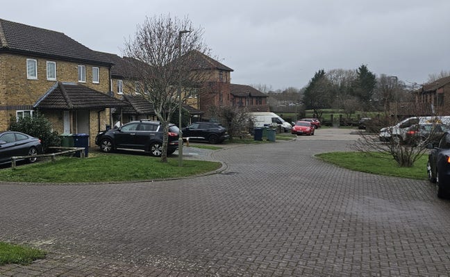 A spacious, homely and bright 2 bedroom home Main Photo