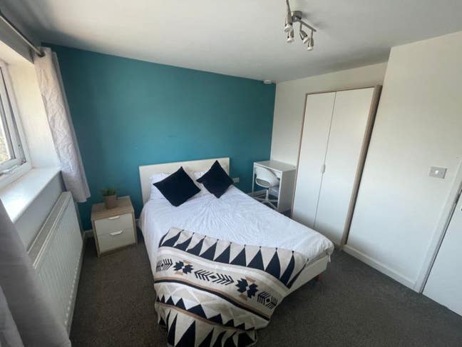 Double en-suite with Parking NR5  (1RC - JG) Main Photo